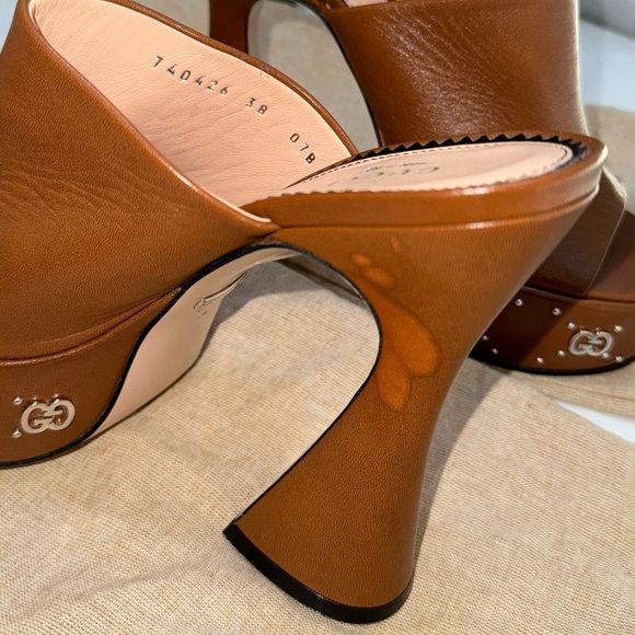 Brand new original GUCCI brown leather Platform Sandals. Size US 8 - Picture 4 of 5